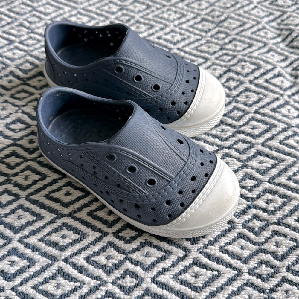 Toddler shoes